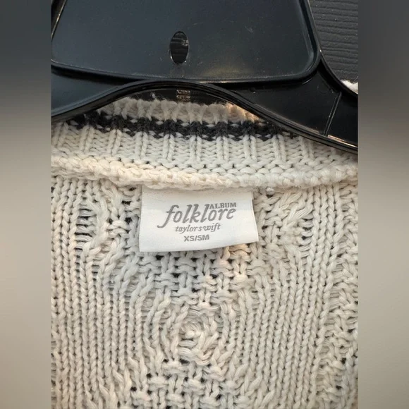 Taylor Swift Folklore Cardigan XS/SM - Picture 4 of 5